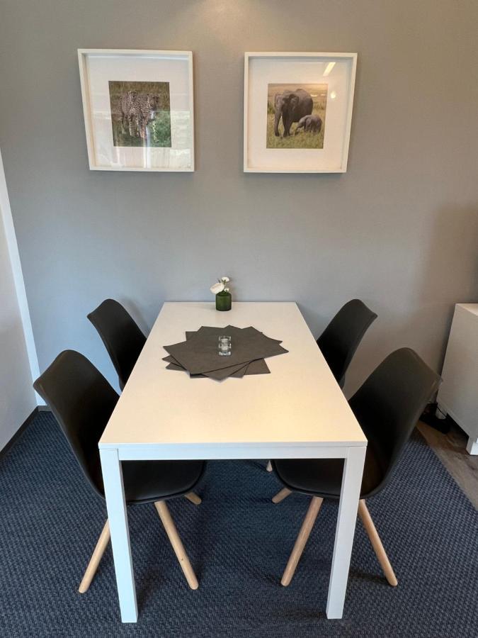 Ferienhaus Auszeit Mit Sauna Schwarz Bagian luar foto