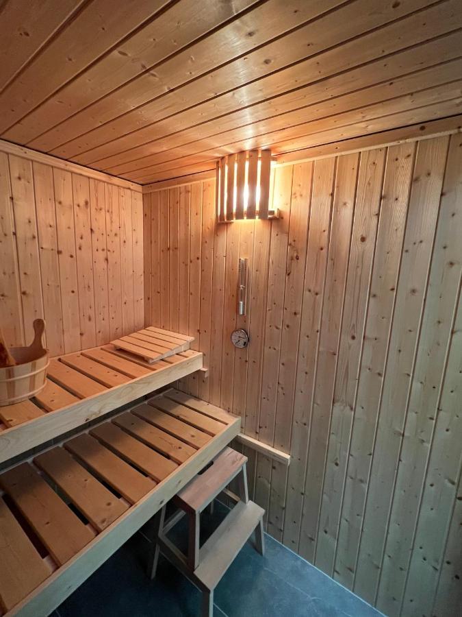 Ferienhaus Auszeit Mit Sauna Schwarz Bagian luar foto