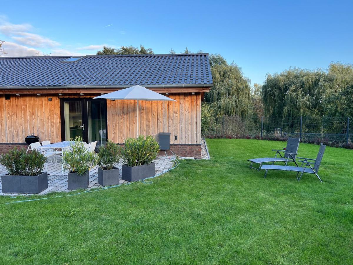 Ferienhaus Auszeit Mit Sauna Schwarz Bagian luar foto