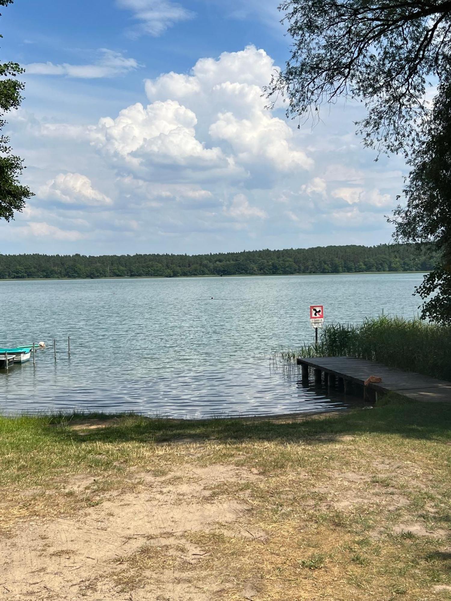 Ferienhaus Auszeit Mit Sauna Schwarz Bagian luar foto